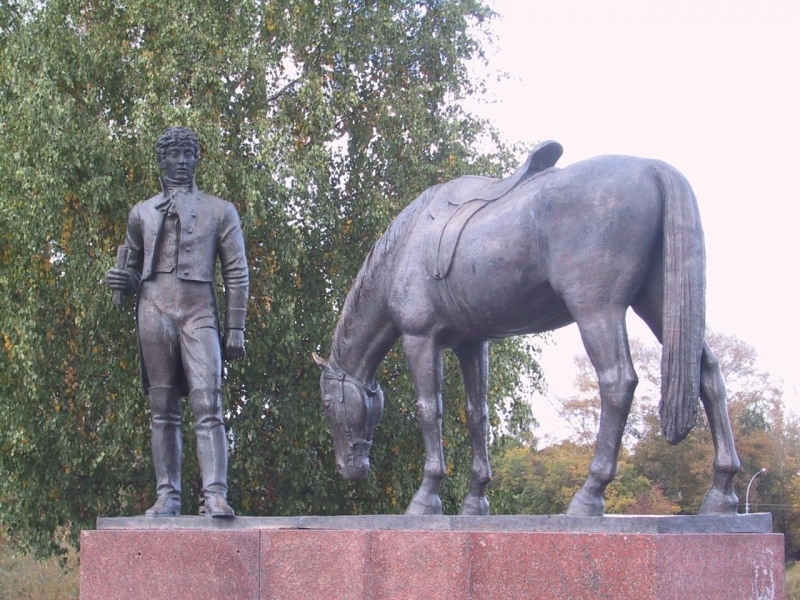 памятник русскому поэту  К.Батюшкову.JPG