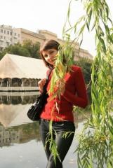 Чистые пруды и застенчивыя Зайка за ивой...