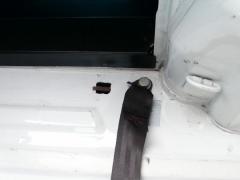 seatbelt_floor.jpg