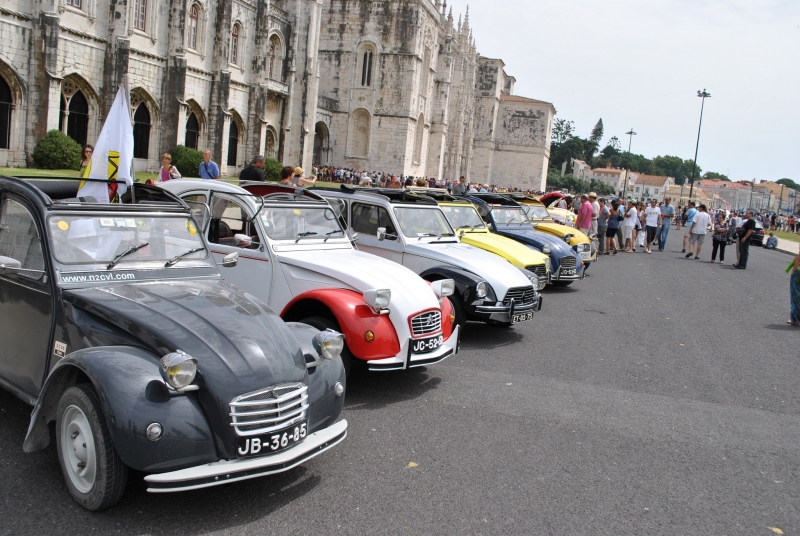 Citroёn 2cv desfile em Lisboa