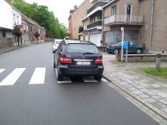 Дебилы есть везде.