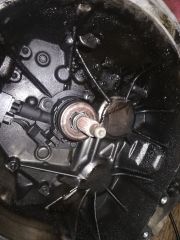 заклиненный выжимной