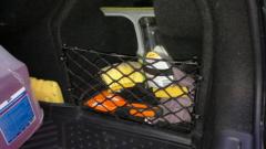 стка в нишу багажника